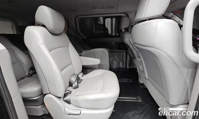 Hyundai Starex 2018 2.5 автомат (гидро), миниатюра 12