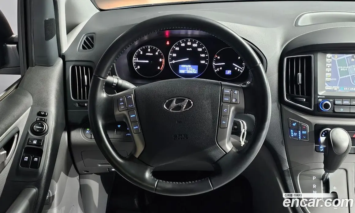 Hyundai Starex 2018 2.5 автомат (гидро), фото 16