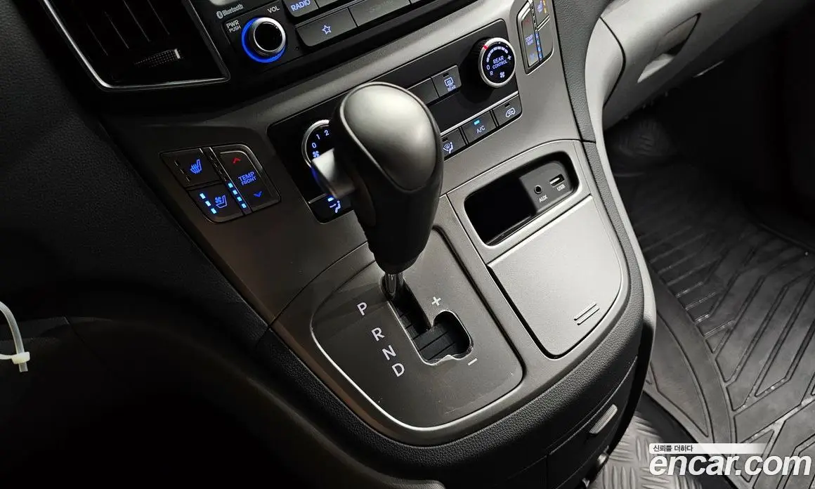 Hyundai Starex 2018 2.5 автомат (гидро), фото 9