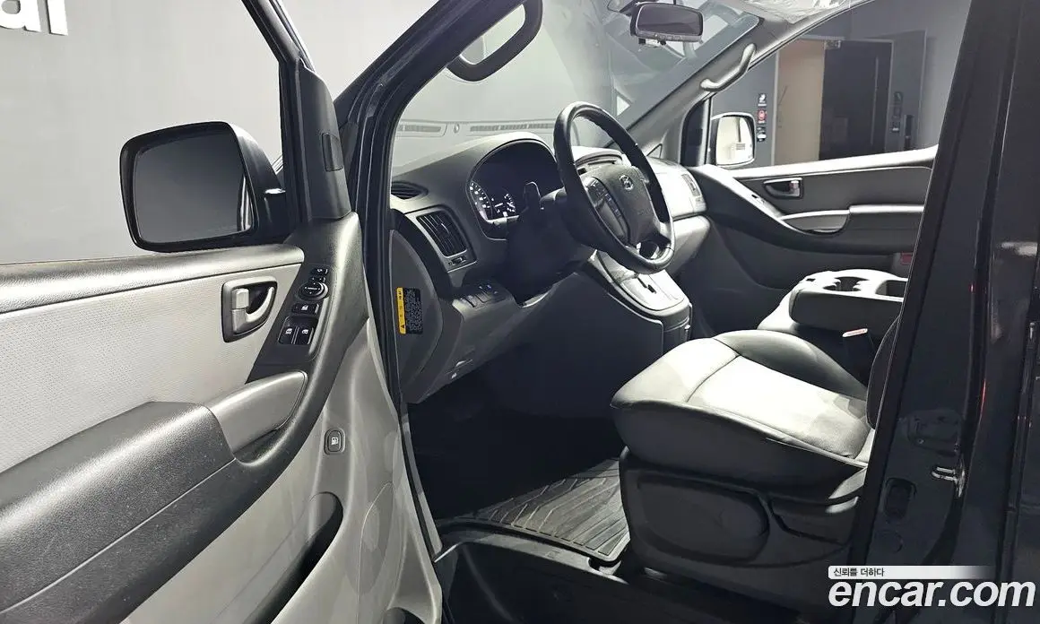 Hyundai Starex 2018 2.5 автомат (гидро), фото 10