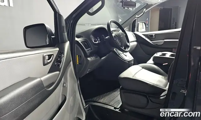 Hyundai Starex 2018 2.5 автомат (гидро), миниатюра 10