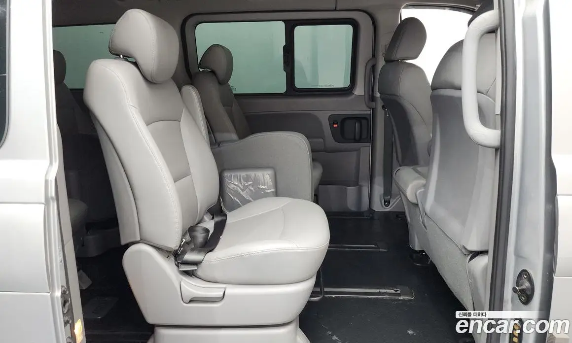 Hyundai Starex 2020 2.5 автомат (гидро), фото 17