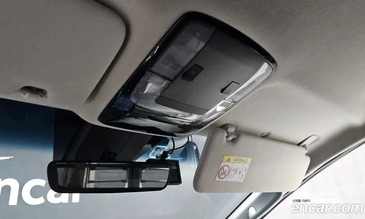 Hyundai Staria 2022 2.2 автомат (гидро), фото 23