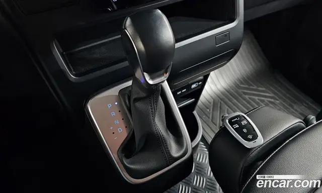 Hyundai Staria 2022 3.5 автомат (гидро), миниатюра 12