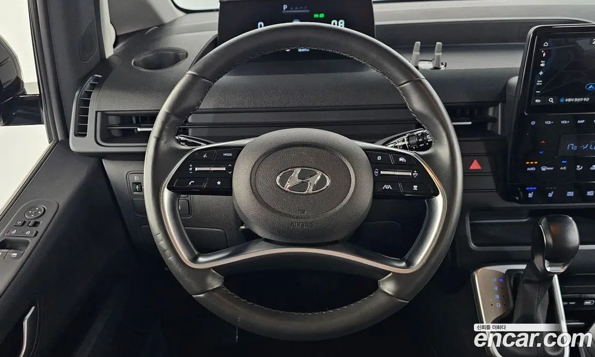 Hyundai Staria 2022 3.5 автомат (гидро), фото 21