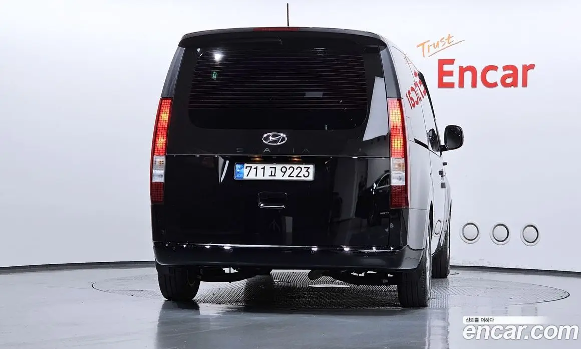 Hyundai Staria 2022 3.5 автомат (гидро), фото 4