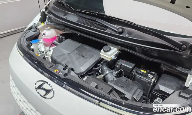 Hyundai Staria 2023 2.2 автомат (гидро), миниатюра 6