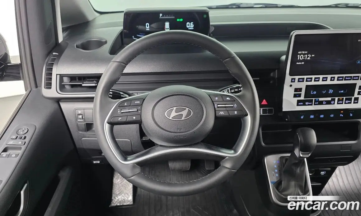 Hyundai Staria 2024 3.5 автомат (гидро), фото 19
