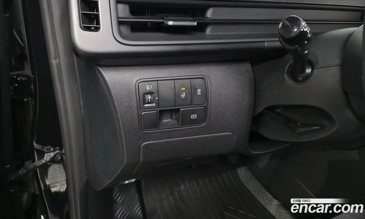 Hyundai Staria 2024 3.5 автомат (гидро), фото 25
