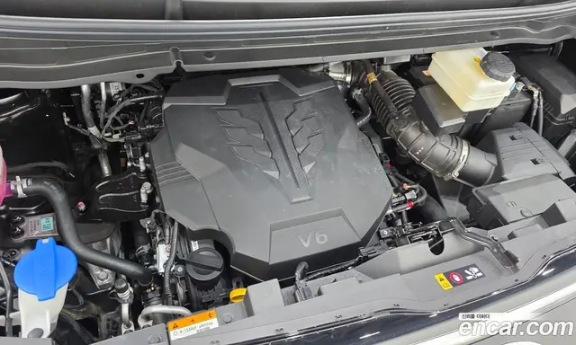 Hyundai Staria 2024 3.5 автомат (гидро), миниатюра 6