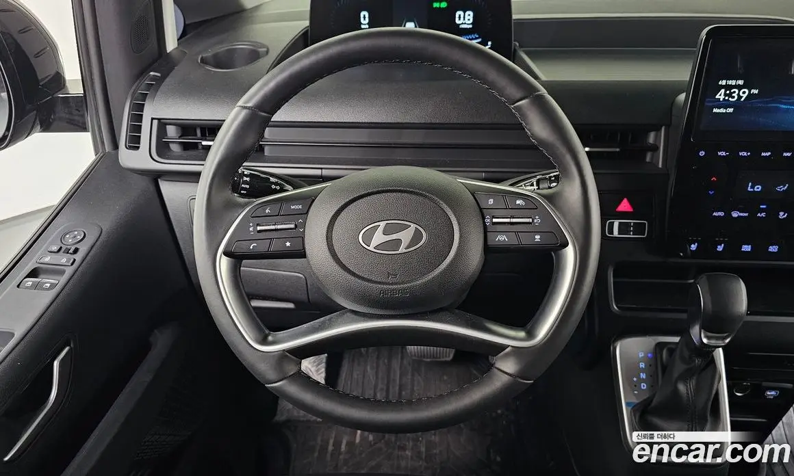 Hyundai Staria 2024 2.2 автомат (гидро), фото 19