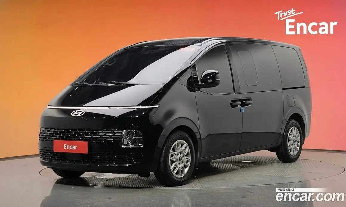 Hyundai Staria 2024 2.2 автомат (гидро), фото 30