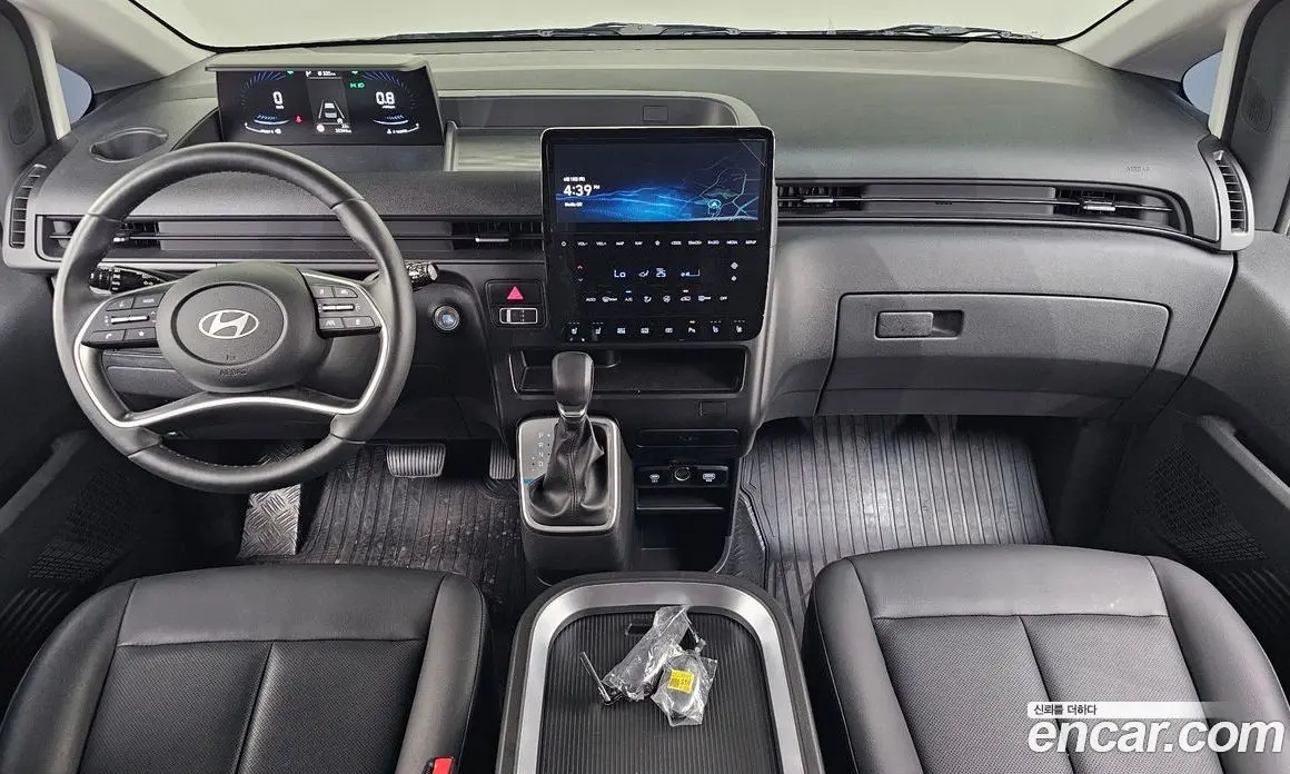 Hyundai Staria 2024 2.2 автомат (гидро), фото 9