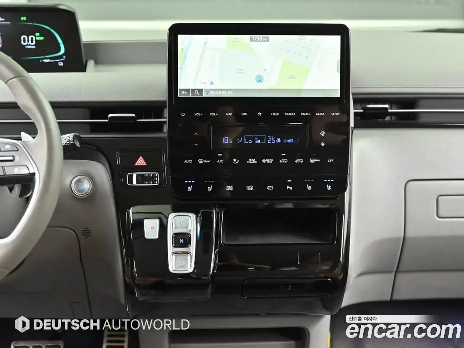 Hyundai Staria 2024 1.6 автомат (гидро), фото 14