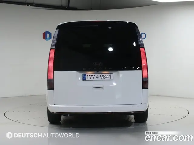 Hyundai Staria 2024 1.6 автомат (гидро), миниатюра 4