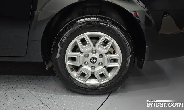 Hyundai Staria 2024 3.5 автомат (гидро), миниатюра 7