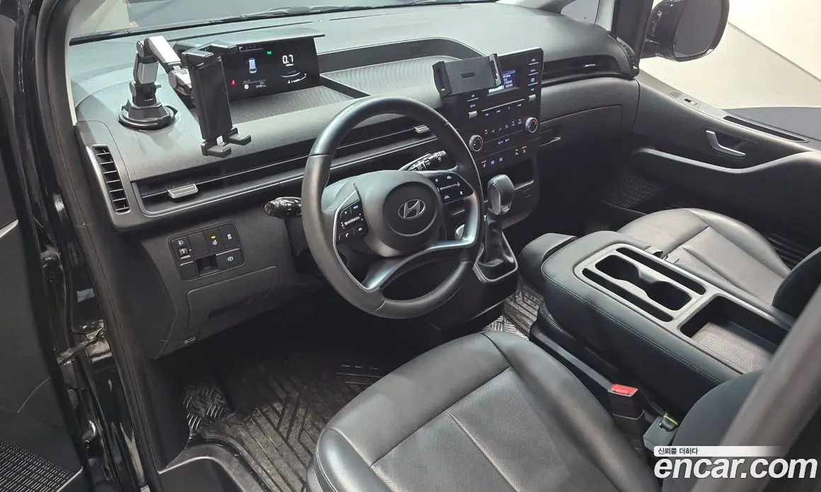 Hyundai Staria 2024 3.5 автомат (гидро), фото 10