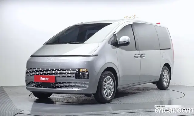 Hyundai Staria, 2025, 6 415 км