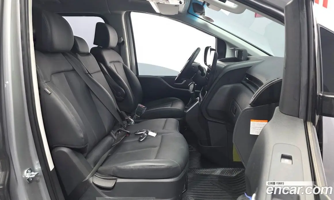 Hyundai Staria 2025 1.6 автомат (гидро), фото 16
