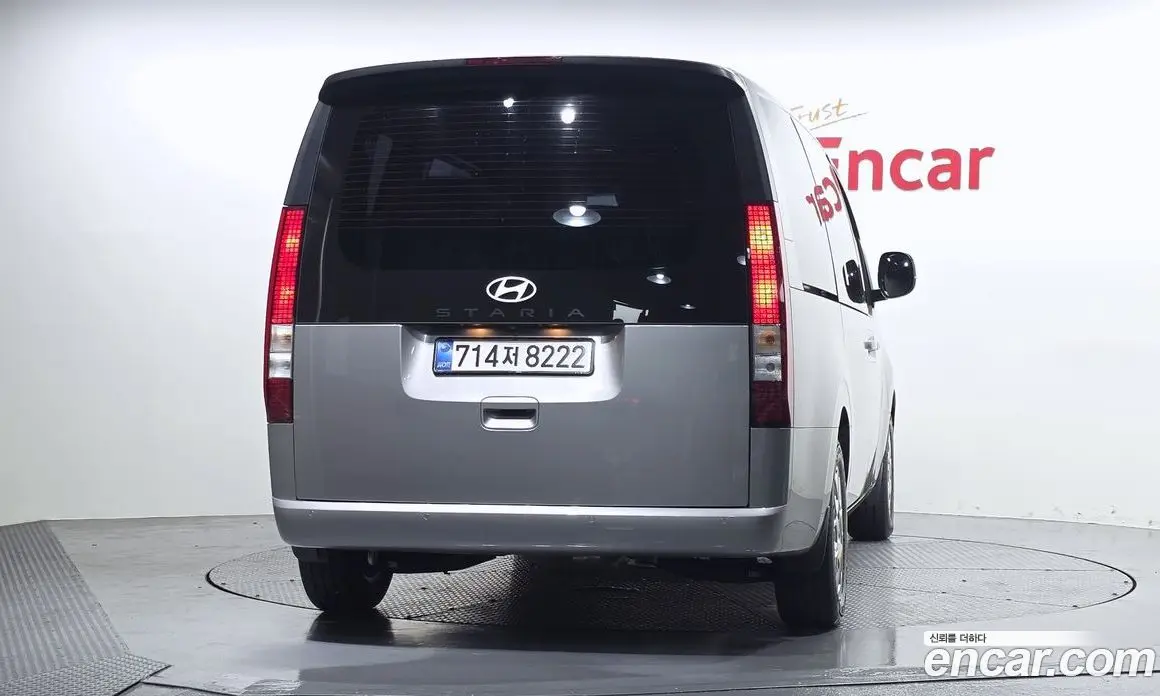 Hyundai Staria 2025 1.6 автомат (гидро), фото 4
