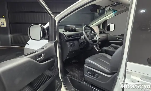 Hyundai Staria 2025 2.2 автомат (гидро), миниатюра 12