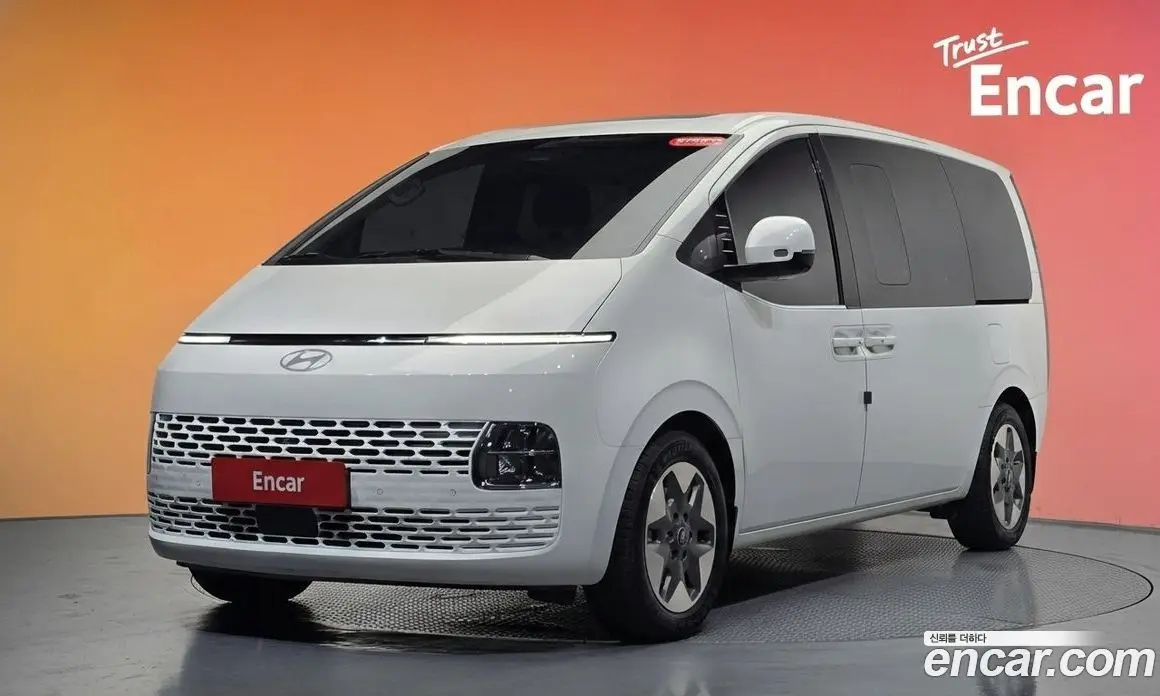 Hyundai Staria 2025 2.2 автомат (гидро), фото 33