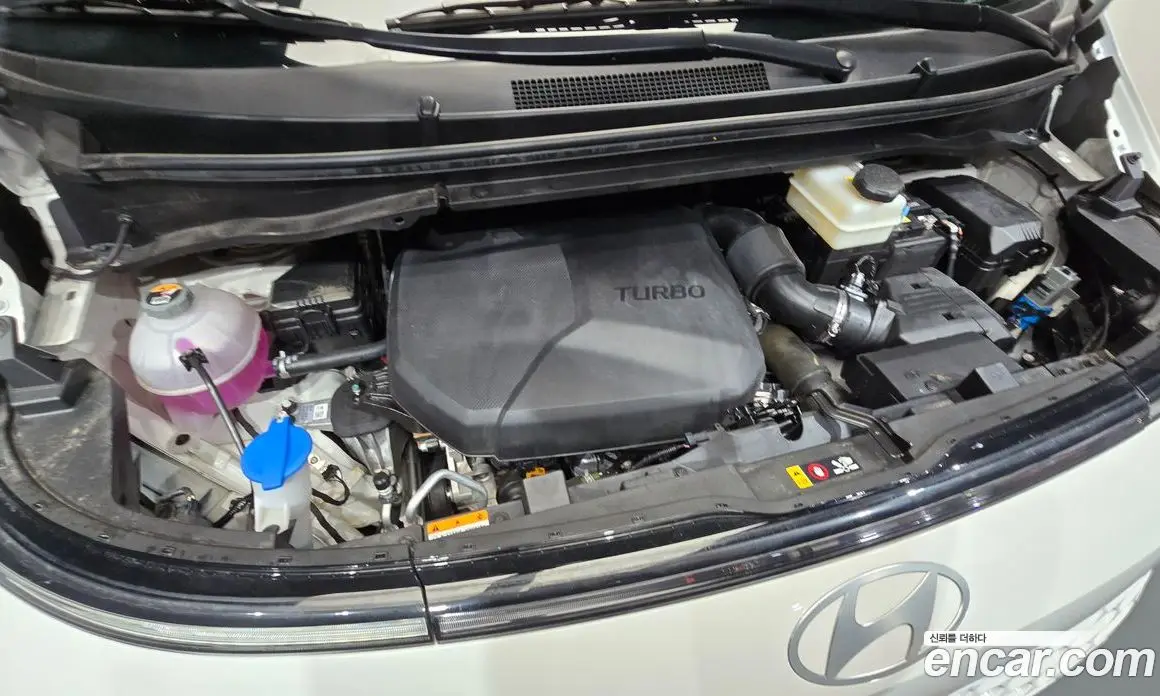 Hyundai Staria 2025 2.2 автомат (гидро), фото 5