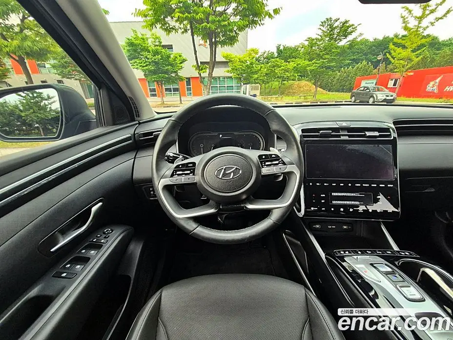Hyundai Tucson 2023 1.6 автомат (гидро), фото 13