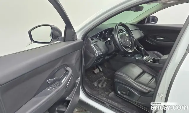 Jaguar E-Pace 2019 2.0 автомат (гидро), миниатюра 10 Jaguar E-Pace 2019 2.0 автомат (гидро), миниатюра 10