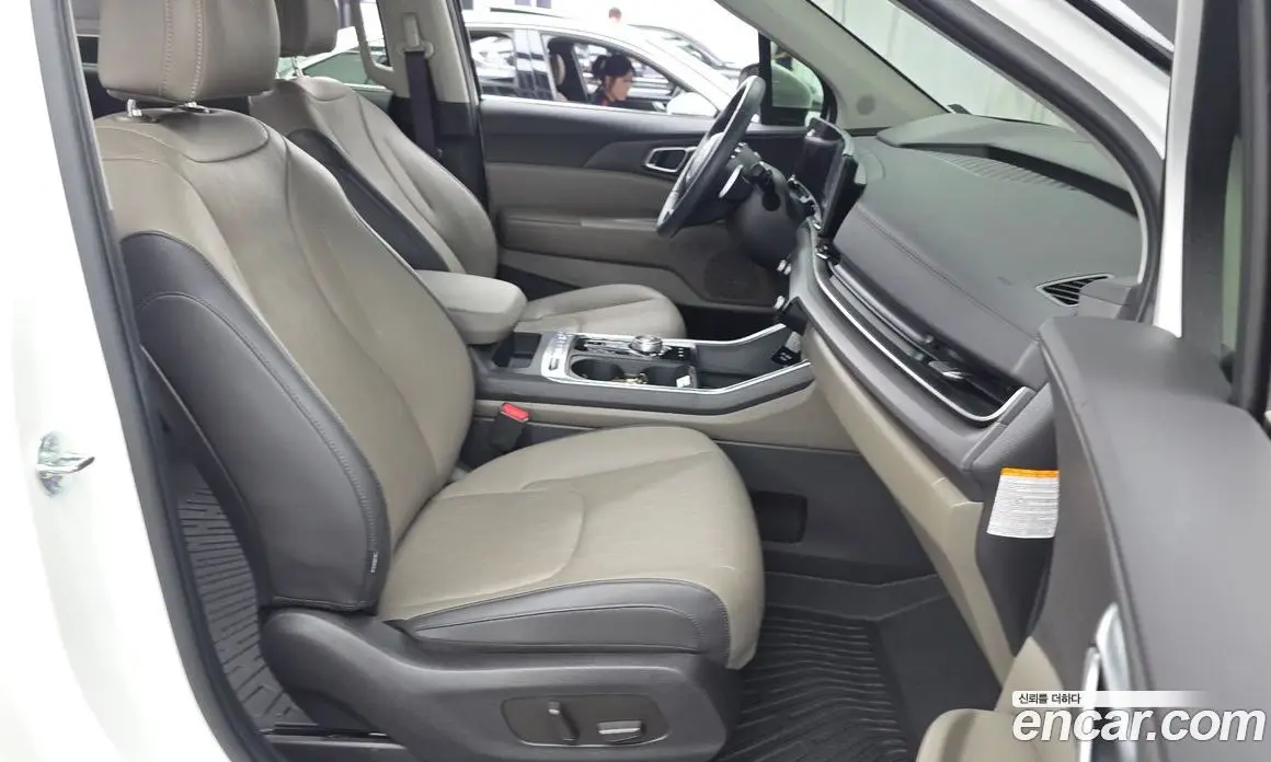 Kia Carnival 2024 1.6 автомат (гидро), фото 17