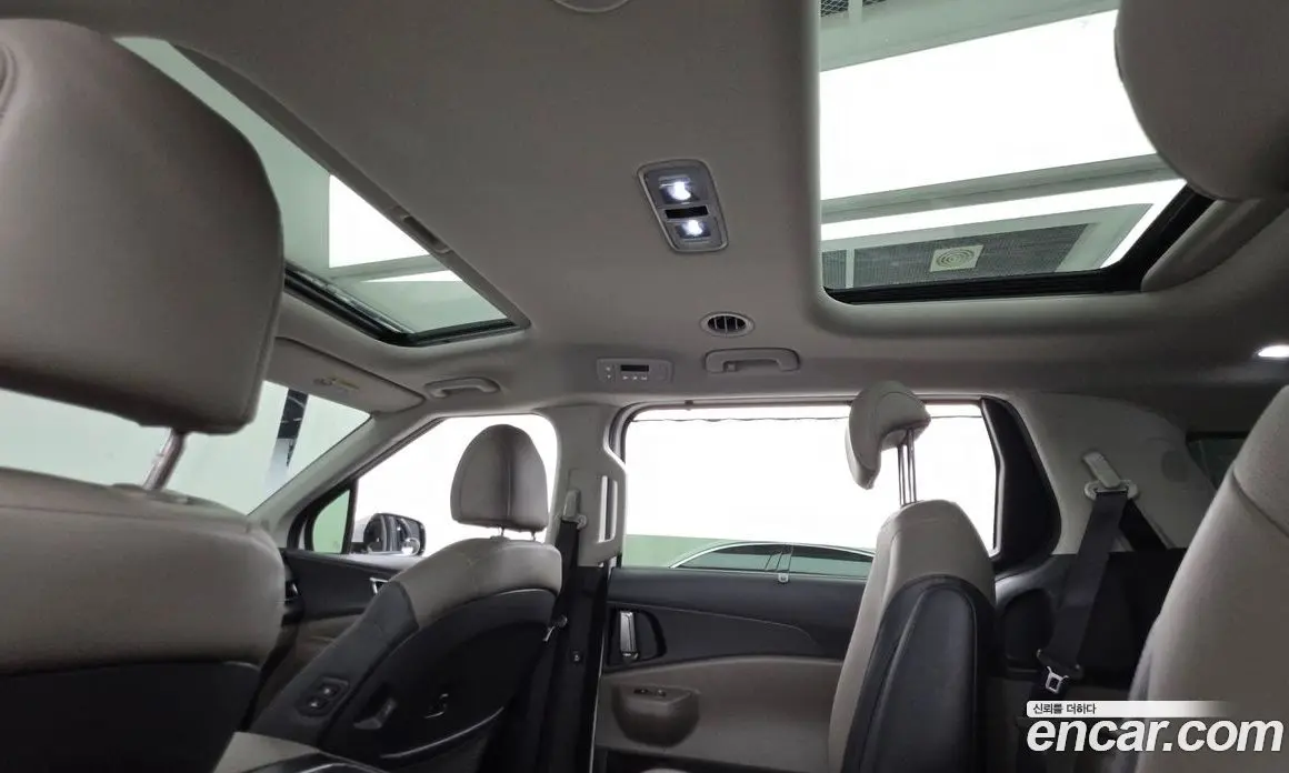 Kia Carnival 2024 1.6 автомат (гидро), фото 24