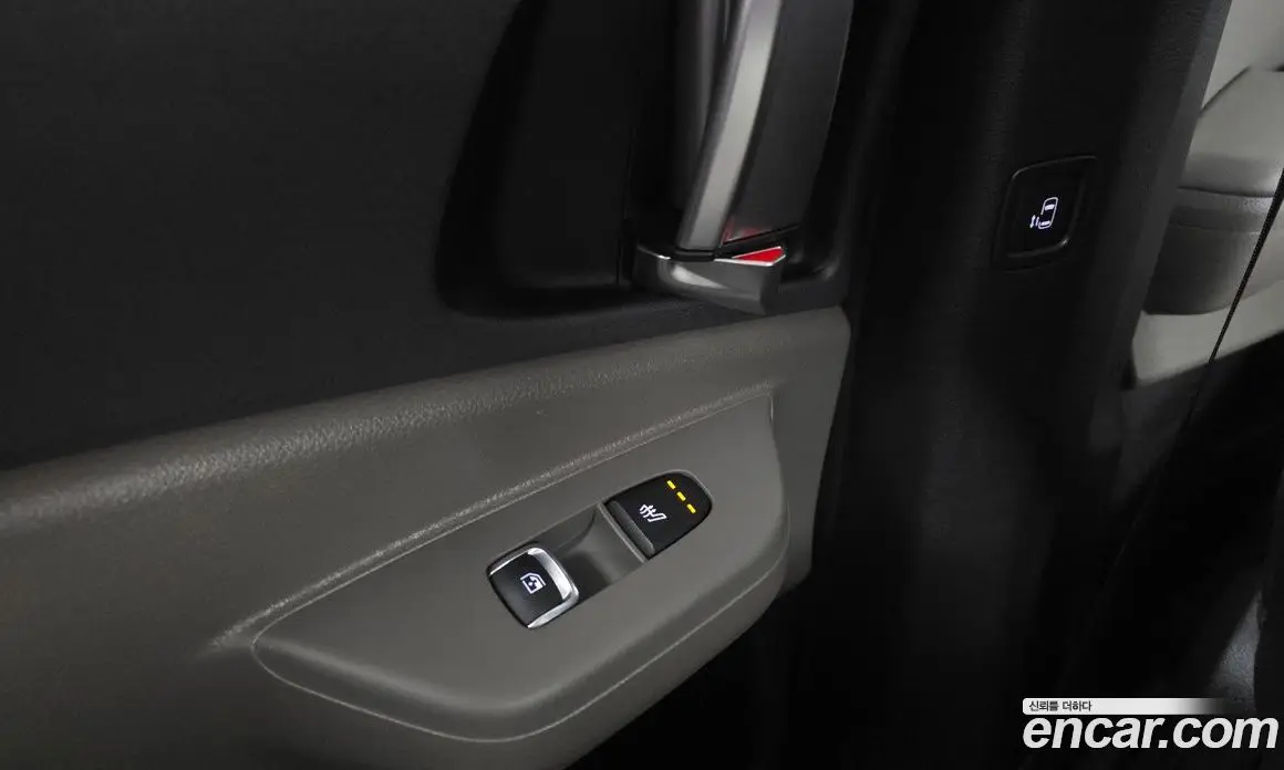 Kia Carnival 2024 1.6 автомат (гидро), фото 25