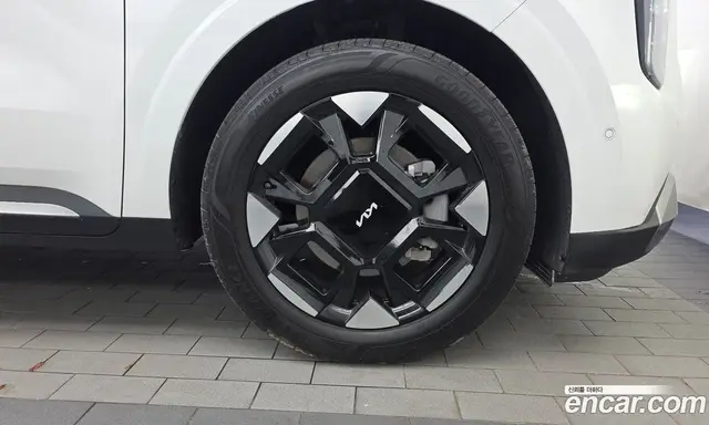 Kia Carnival 2024 1.6 автомат (гидро), миниатюра 7