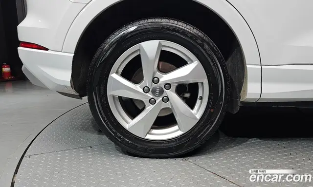 Audi Q3 2020 2.0 автомат (гидро), миниатюра 5