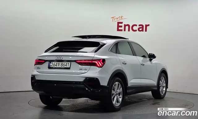Audi Q3 2023 2.0 автомат (гидро), миниатюра 2