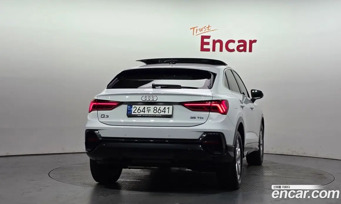 Audi Q3 2023 2.0 автомат (гидро), фото 4