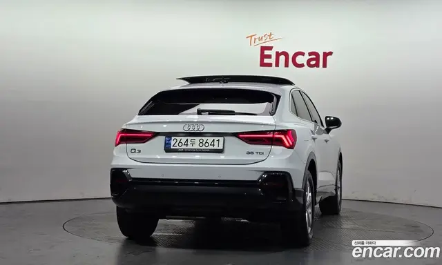 Audi Q3 2023 2.0 автомат (гидро), миниатюра 4