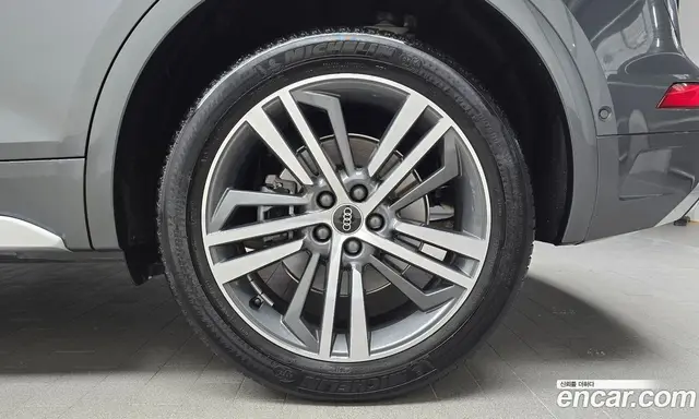Audi Q5 2021 2.0 автомат (гидро), миниатюра 7