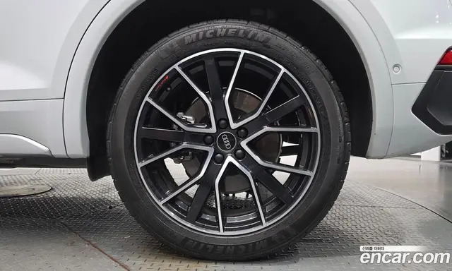 Audi Q5 2022 2.0 автомат (гидро), миниатюра 6