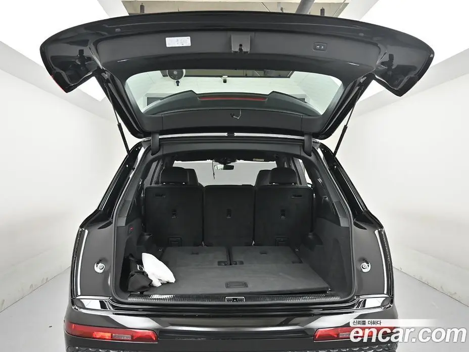 Audi Q7 2025 3.0 автомат (гидро), фото 20
