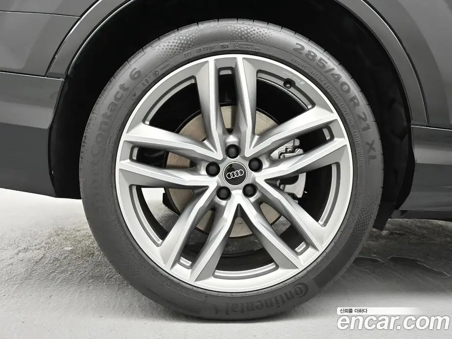 Audi Q7 2025 3.0 автомат (гидро), фото 5