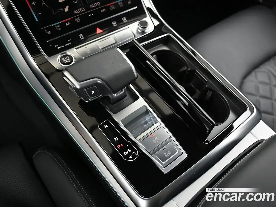Audi Q7 2025 3.0 автомат (гидро), фото 9