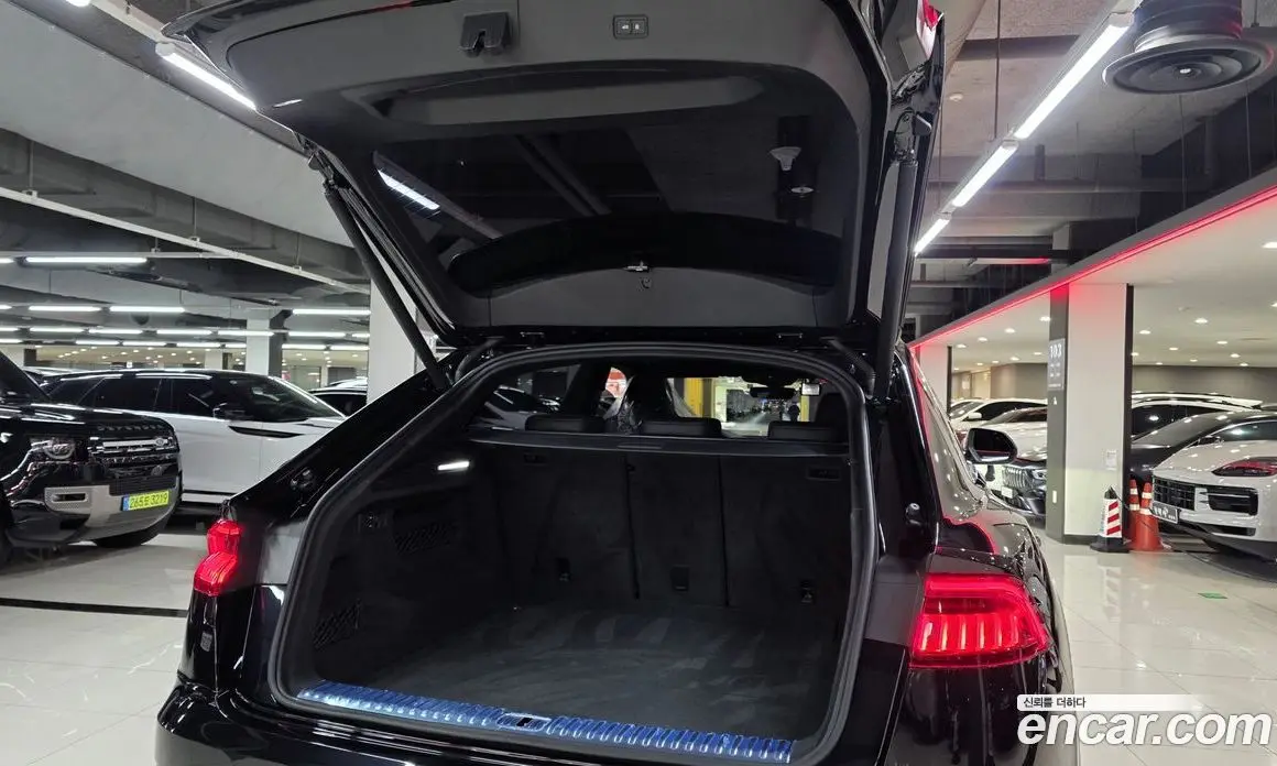 Audi Q8 2020 3.0 автомат (гидро), фото 8