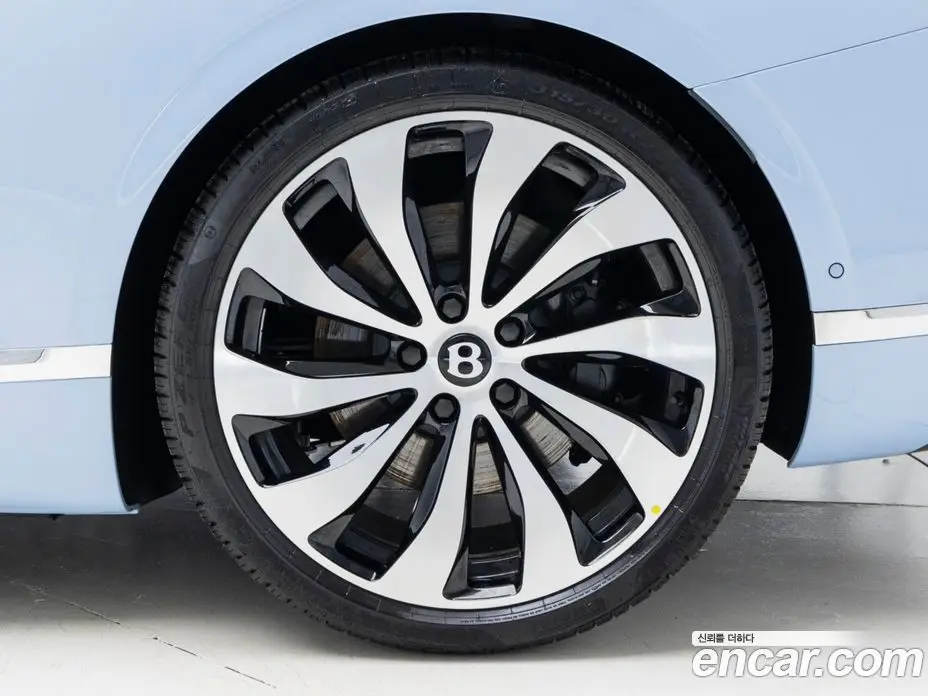 Bentley Continental 2025 4.0 автомат (гидро), фото 5 Bentley Continental 2025 4.0 автомат (гидро), фото 5