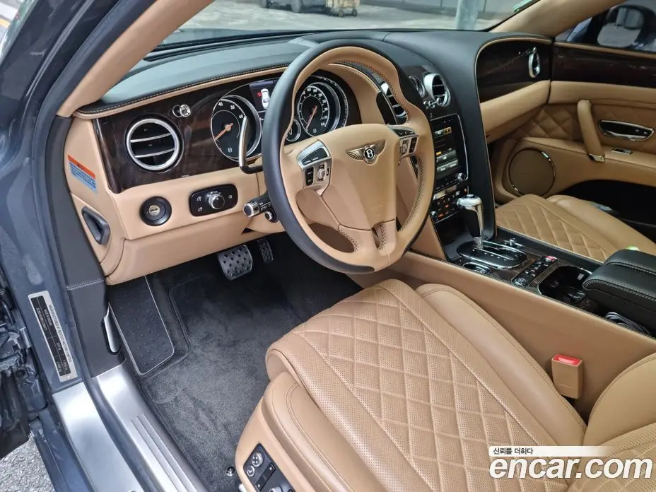 Bentley Flying Spur 2018 4.0 автомат (гидро), фото 4
