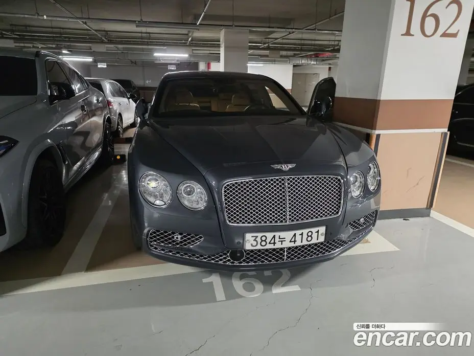Bentley Flying Spur 2018 4.0 автомат (гидро), фото 7