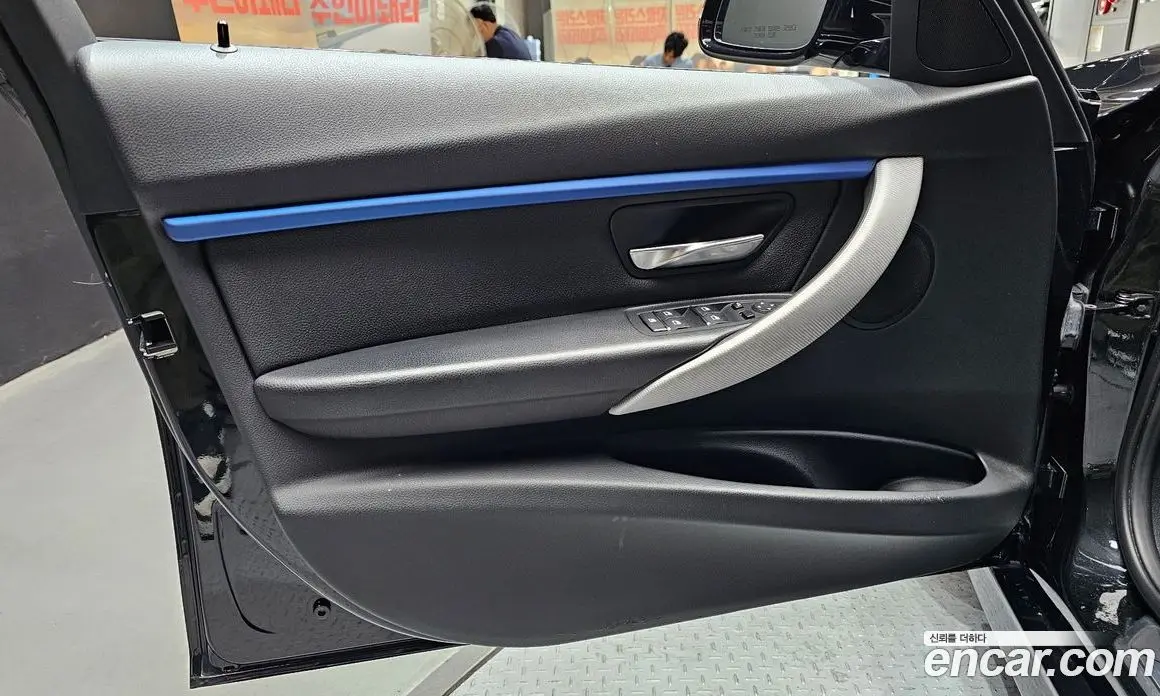 BMW 3 серия 2018 2.0 автомат (гидро), фото 14