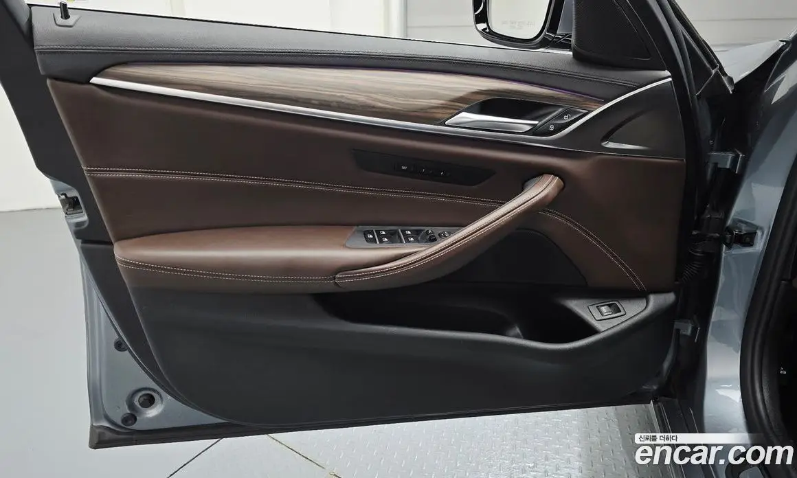 BMW 5 серия 2018 2.0 автомат (гидро), фото 14
