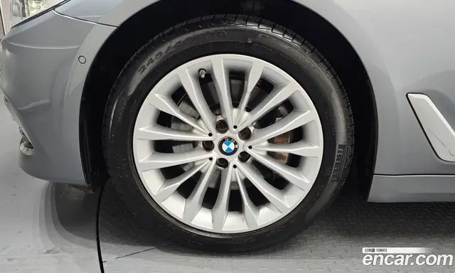 BMW 5 серия 2018 2.0 автомат (гидро), миниатюра 5