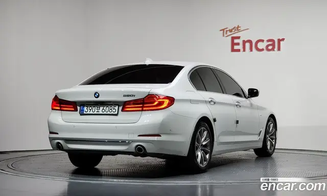 BMW 5 серия 2018 2.0 автомат (гидро), миниатюра 2